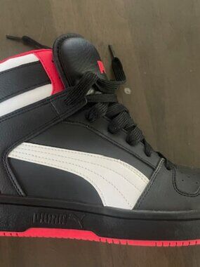 PUMA REBOUND LAYUP SNEAKER – MEN’S Size 11